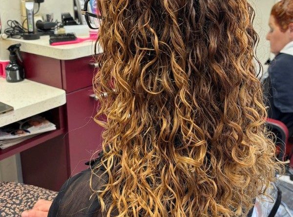 la boucle creative salon coiffure soissons coiffure balayage 19