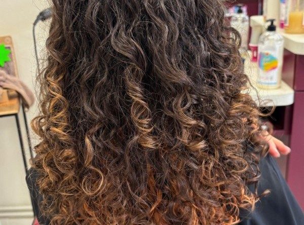 la boucle creative salon coiffure soissons coiffure balayage 27