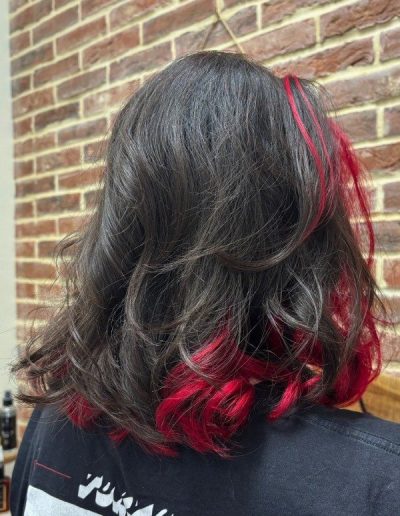 la boucle creative salon coiffure soissons coloration creative noir rouge 3