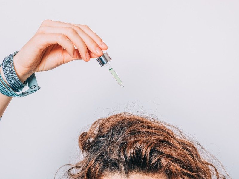 la boucle creative salon de coiffure soissons 02200 routine beaute cheveux abimes casses serum