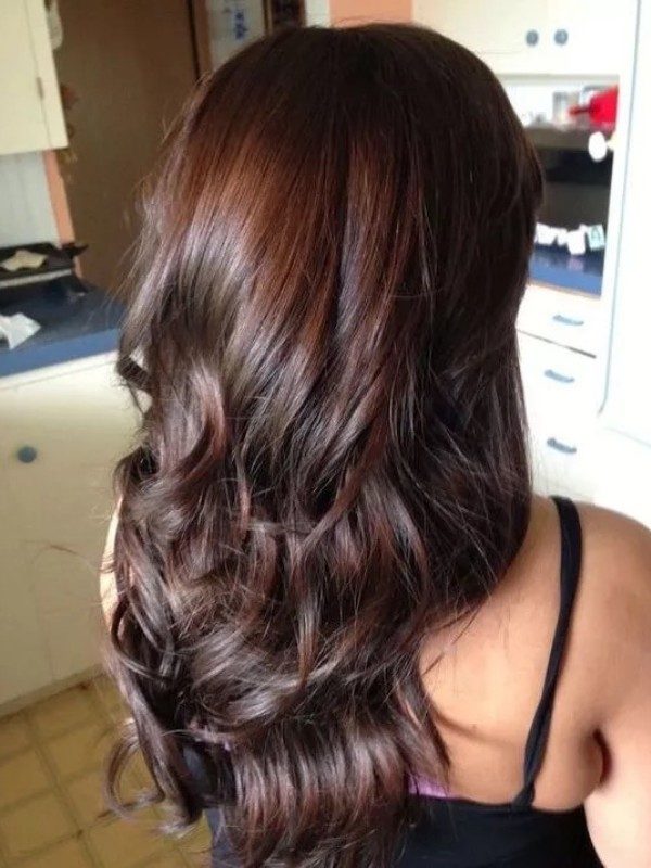 tendance coiffure hiver 2025 2026 chocolat intense 1
