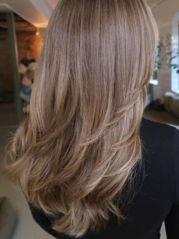 tendance coiffure hiver 2025 2026 mocha mousse 2